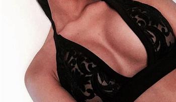 , 20  female escort, Hamilton