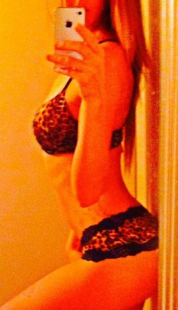 , 31  female escort, Hamilton