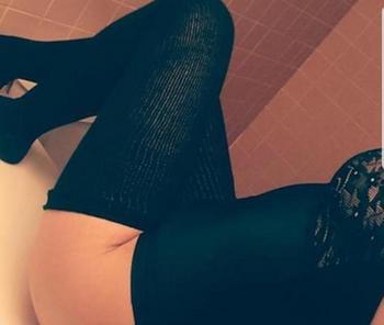, 25  female escort, Hamilton