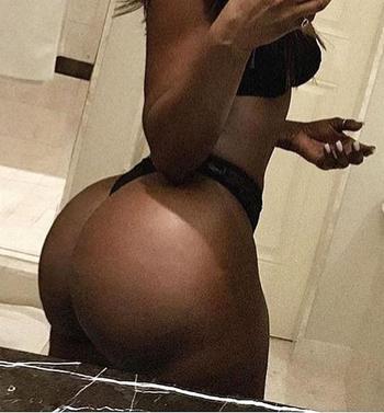 , 21  female escort, Hamilton