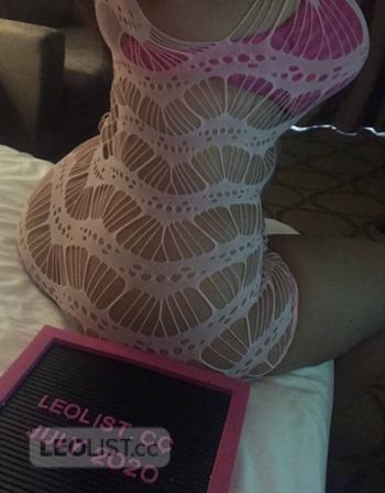 Massage and more......, 35 Caucasian/White female escort, Hamilton