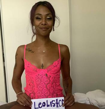 Maya, 24 Mixed female escort, Hamilton
