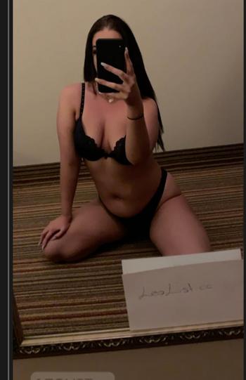 Callie, 24 Caucasian female escort, Hamilton